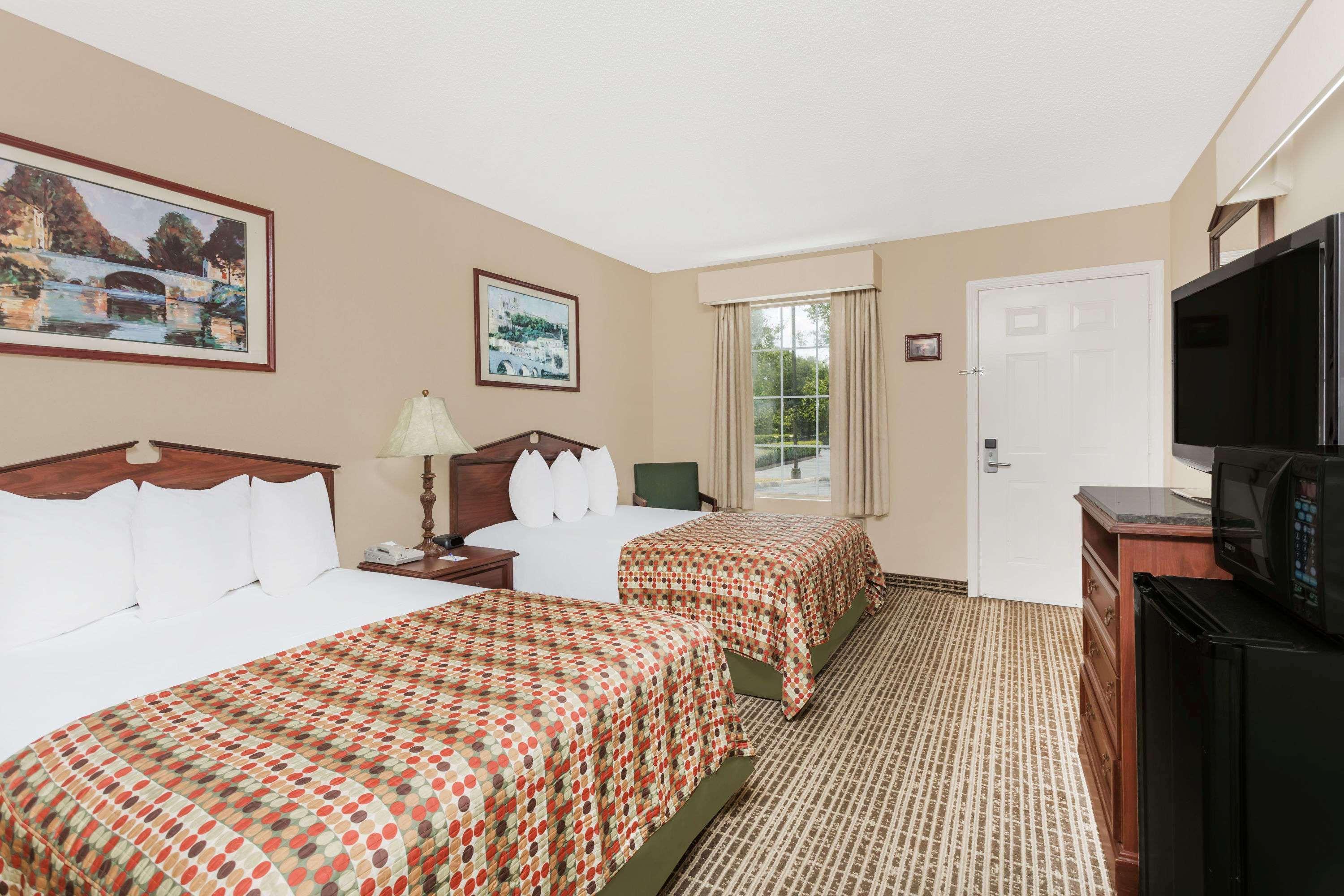 Hotel Baymont By Wyndham Anderson Clemson Extérieur photo