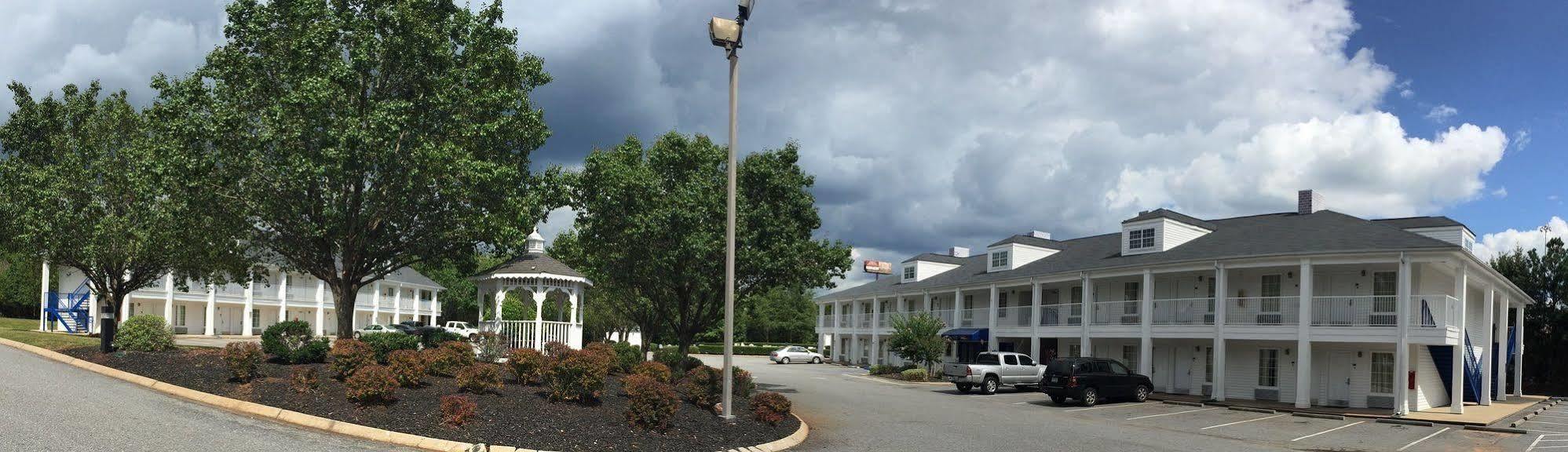 Hotel Baymont By Wyndham Anderson Clemson Extérieur photo